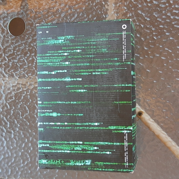 The “Matrix Code” K-SWISS Classic 2000 - Picture 11 of 11